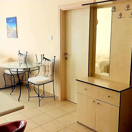Apartaments Silvanius Cyprus * Nikozja